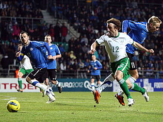 Stephen Hunt is hopeful of a p...